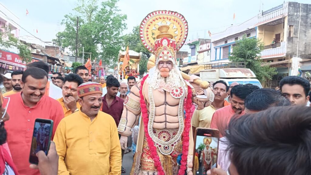 स्लीमनाबाद नगर रहा राम मय शोभा यात्रा सहित विभिन्न स्थानों पर हुए हवन भंडारासमूचे हिंदू समाज सहित विभिन्न हिंदू सगठनों ने दर्ज कराई अपनी उपस्थिति