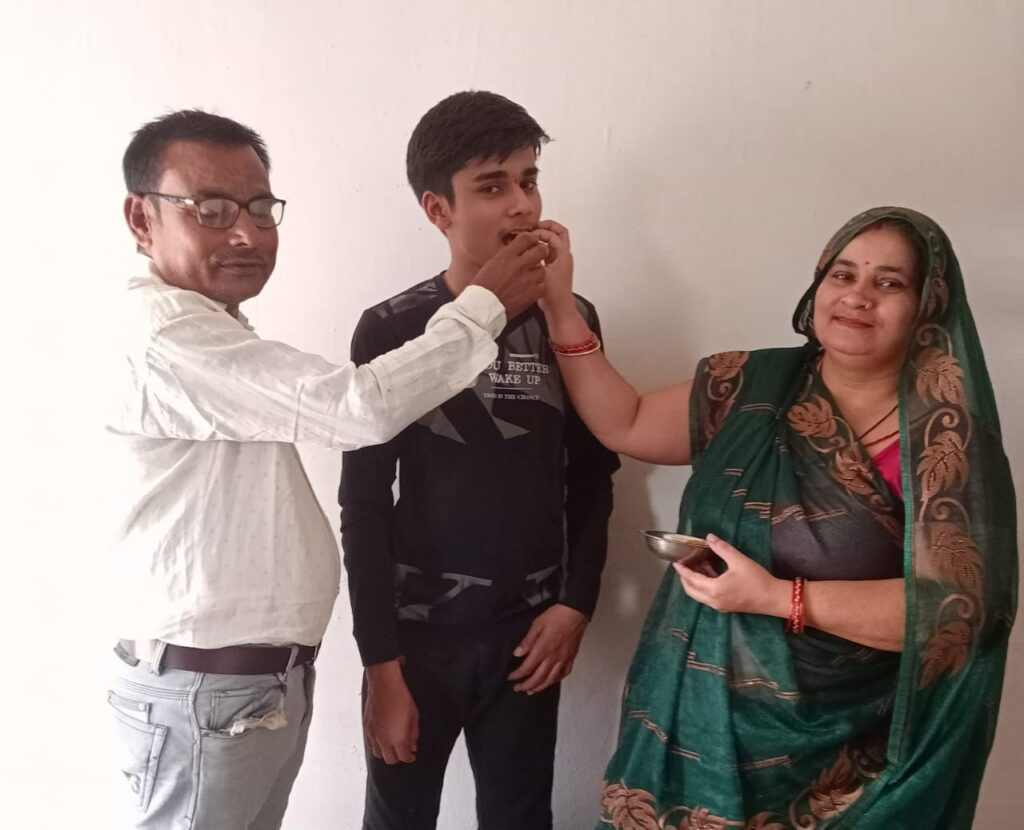10 वी 12 वी के परीक्षा परिणामों मैं स्लीमनाबाद व बहोरीबंद के छात्रों ने बढ़ाया मान,जिला मेरिट सूची मैं बनाया स्थान