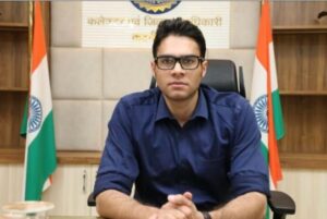 शराब दुकान के लिए अनुमति मिली थी कहीं और की राष्ट्रीय राजमार्ग के समीप चला रहे थे दुकान,