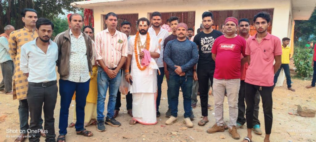 भव्य कलश यात्रा के साथ प्रारंभ हुई  संगीत मय श्री मद भगवत कथा