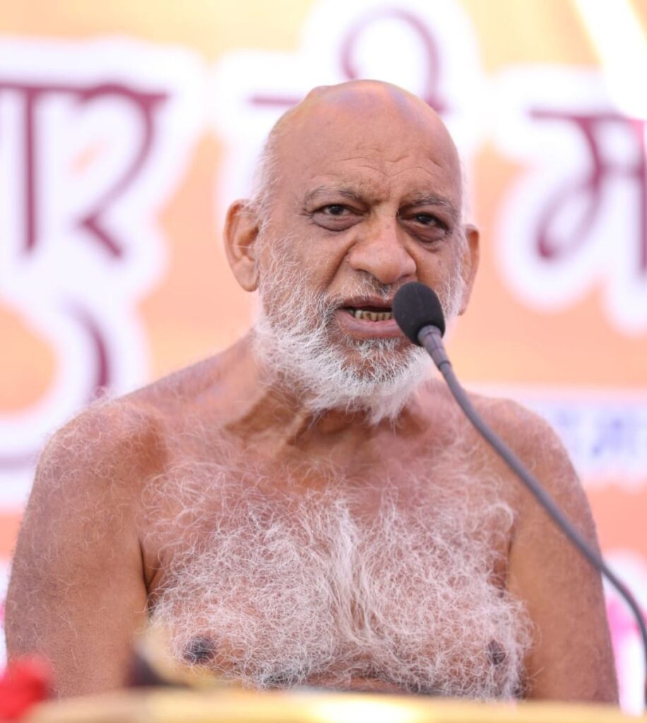 कर्मभूमि मे पुरषार्थ ही हमारी नियति मुनि श्री जन्म कल्याणक मे झूम श्रद्धालू
