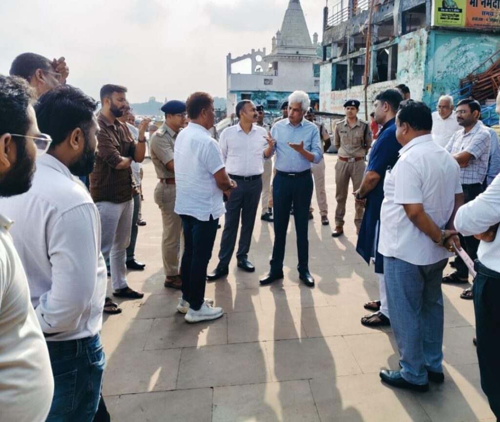 श्रावण माह के द्वितीय सोमवार निकाली जाने वाली संस्कार कांवड यात्रा कलेक्टर