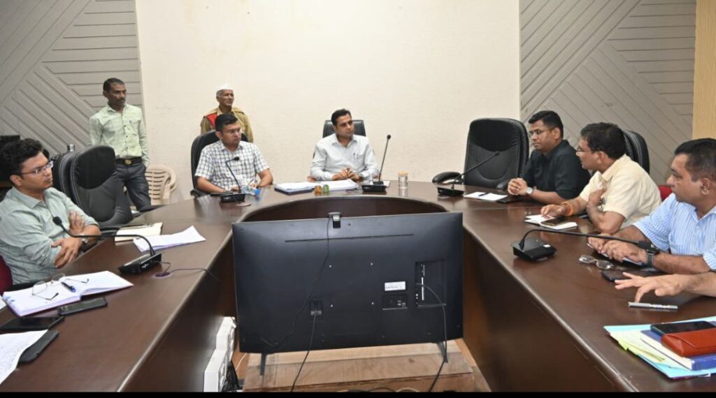आदि कर्मयोगी अभियान को लेकर बैठक संपन्नजबलपुर