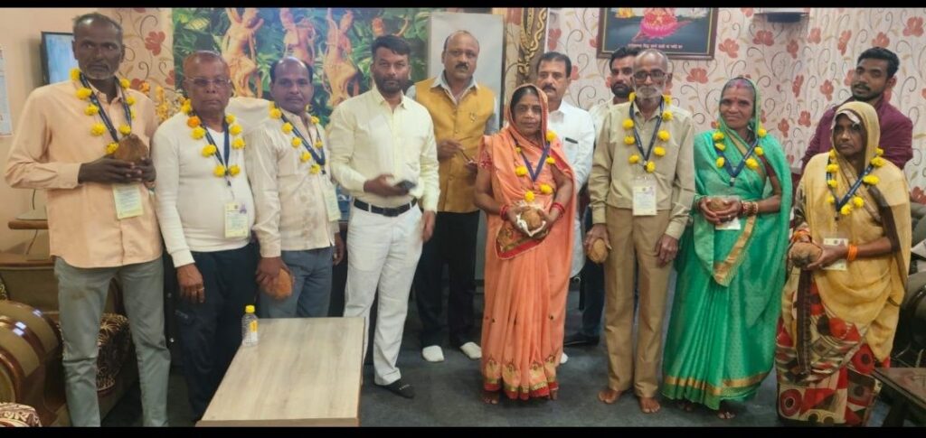 पनागर मुख्यमंत्री तीर्थ दर्शन योजना के अंतर्गत 08 हितग्राहियों को दी गई बधाई